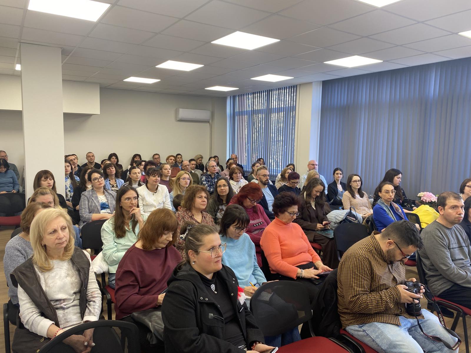 ИНСТИТУТЪТ ПО МИКРОБИОЛОГИЯ „СТЕФАН АНГЕЛОВ“ ПРИ БАН ОТБЕЛЯЗА 79 ГОДИНИ ОТ СЪЗДАВАНЕТО СИ